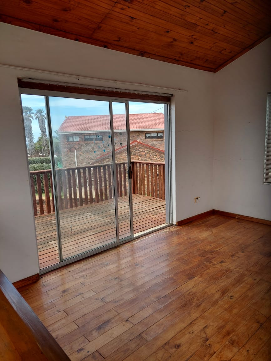 4 Bedroom Property for Sale in Seavale Eastern Cape